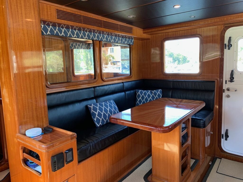 (2006) Nordhavn 55 - One More Moondance