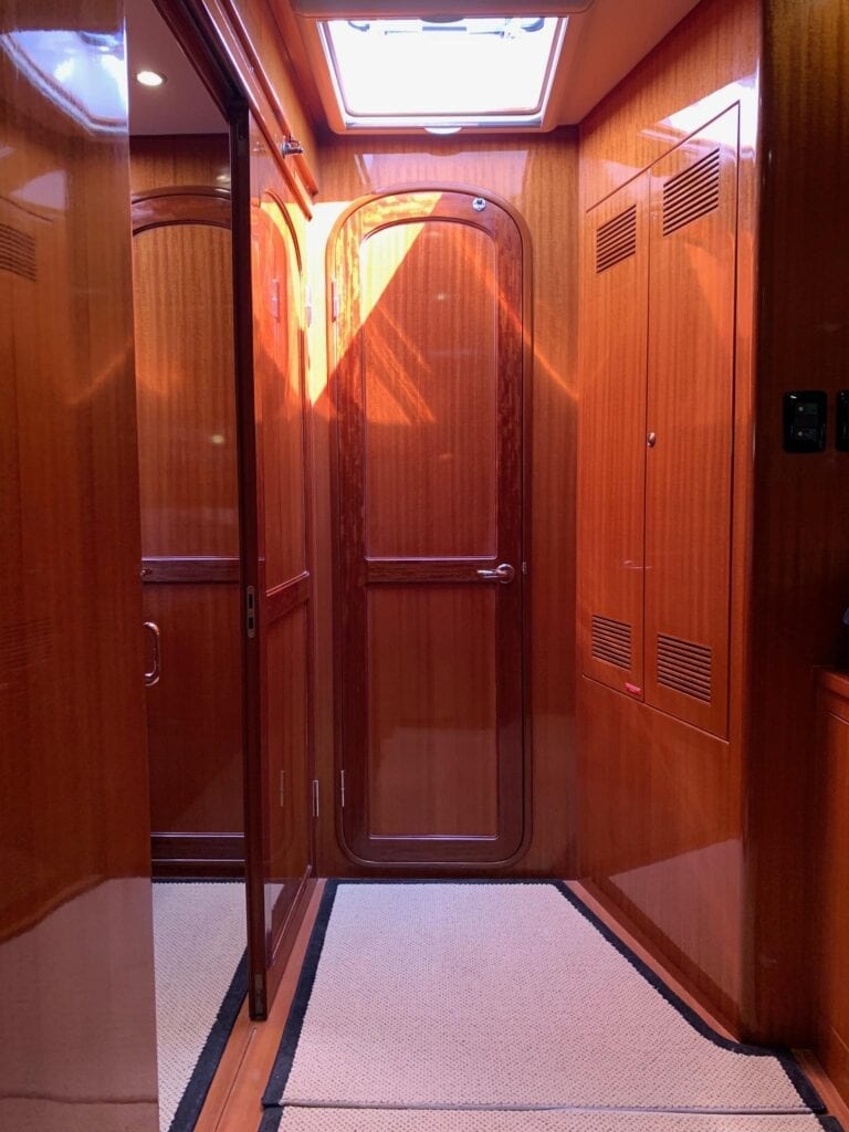 (2006) Nordhavn 55 - One More Moondance