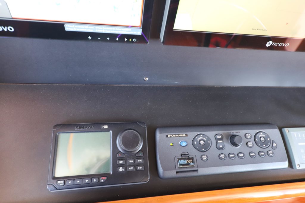 2011 Nordhavn 55 Trawler - The Cockpit Controls 3