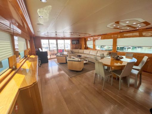 2006 Hatteras 80 Motor Yacht Sky Lounge DESTINY IV - The Saloon The Living Room 3
