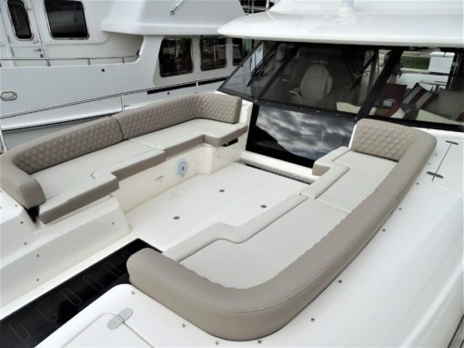 2012 Azimut Magellano 50 - The Deck Lounge Area 6