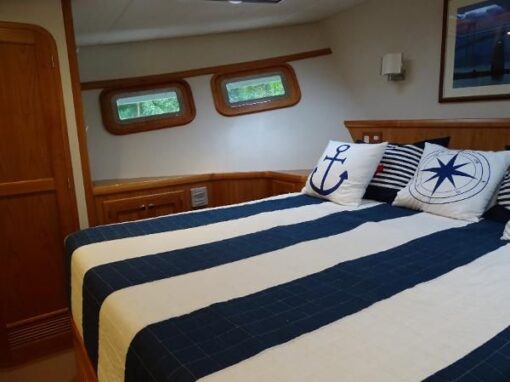 Kadey-Krogen 55 Expedition – LEVITTATE - The Cabin - The Bedroom - Single Bed 4