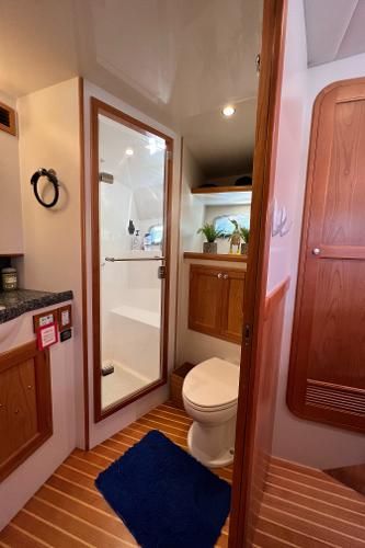 Kadey-Krogen 55 Expedition – LEVITTATE - The Cabin - The Bedroom Head - Bedroom Bathroom 3
