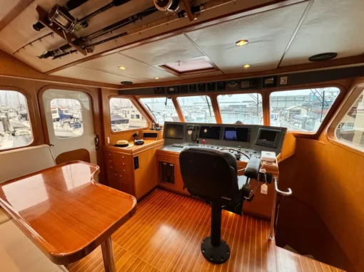 1999 Nordhavn 57 - Starweather - The yacht controls - The Helm - The Bridge - The Cockpit - 2