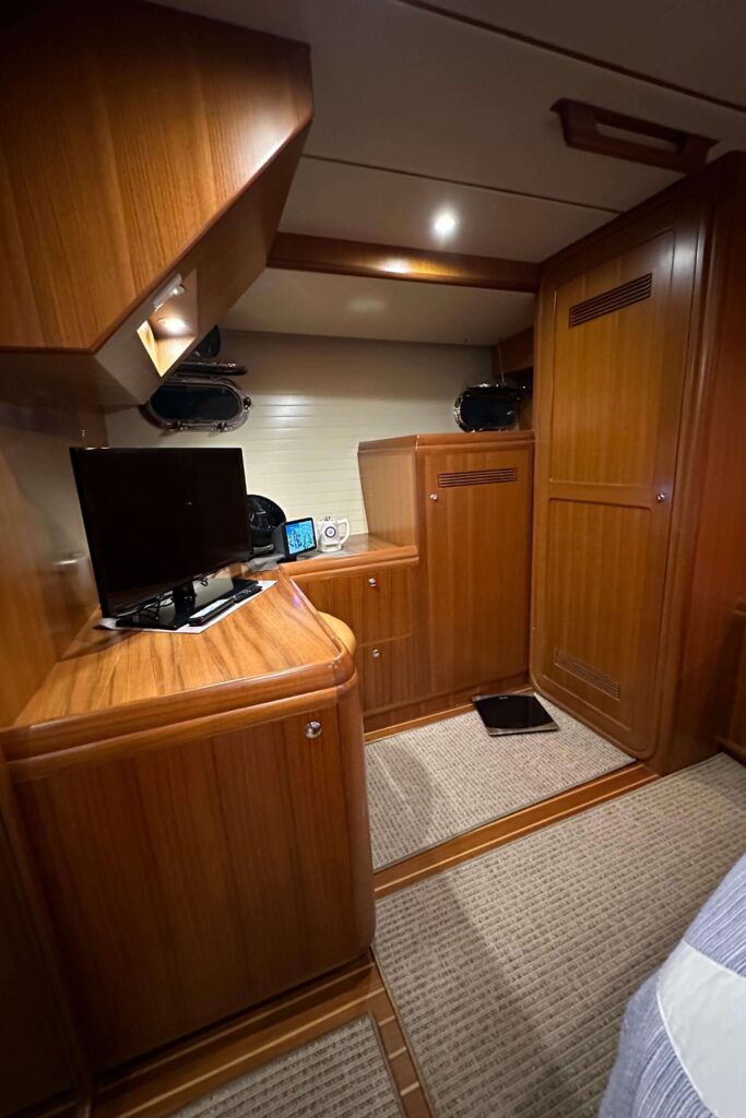 2003 Nordhavn 57 - MARI MI - The Bedroom The Cabin