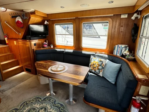 1999 Nordhavn 40 - Truly - The Saloon - The Living Area