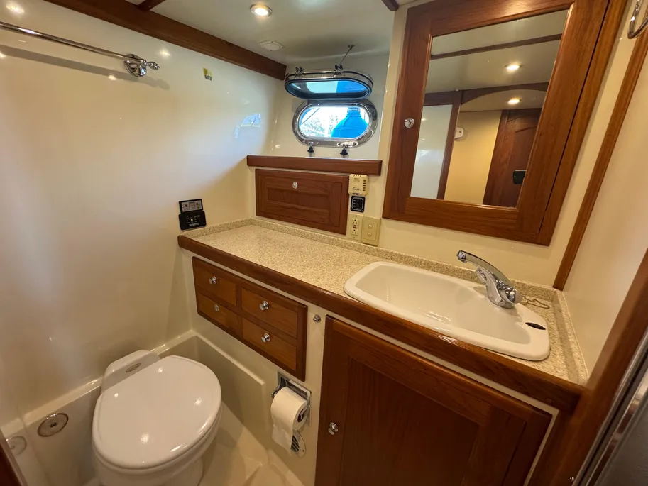 2002 Nordhavn N40 - New World