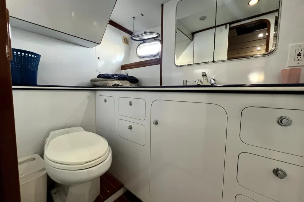 2000 Nordhavn N57 - TRANSITION STATE II - The Bathroom - The Head